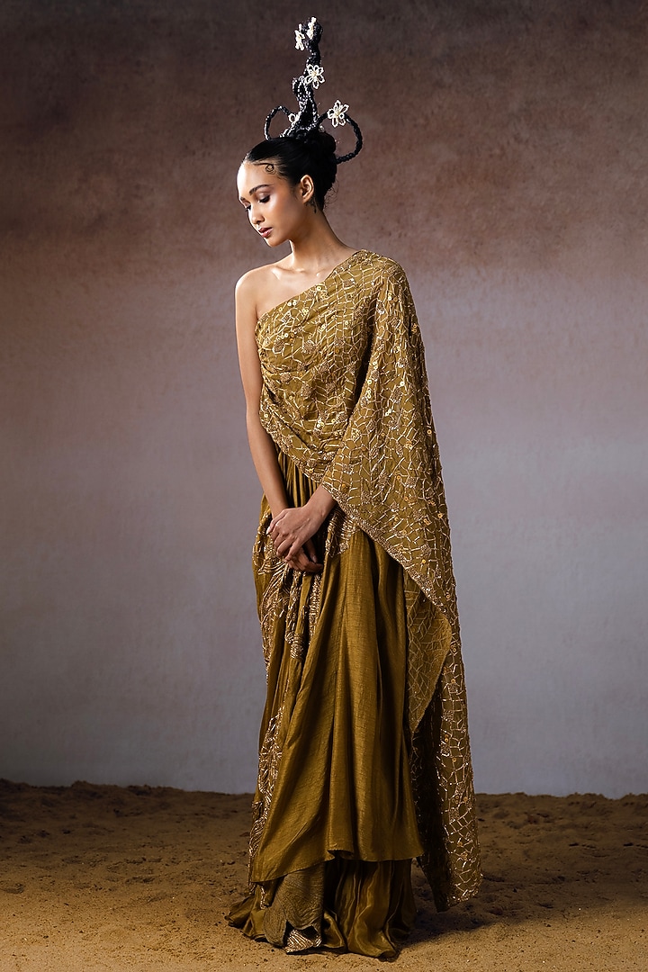 Dark Gold Dola & Organza Hand Embroidered Draped Reception Saree by URMIL at Pernia's Pop Up Shop