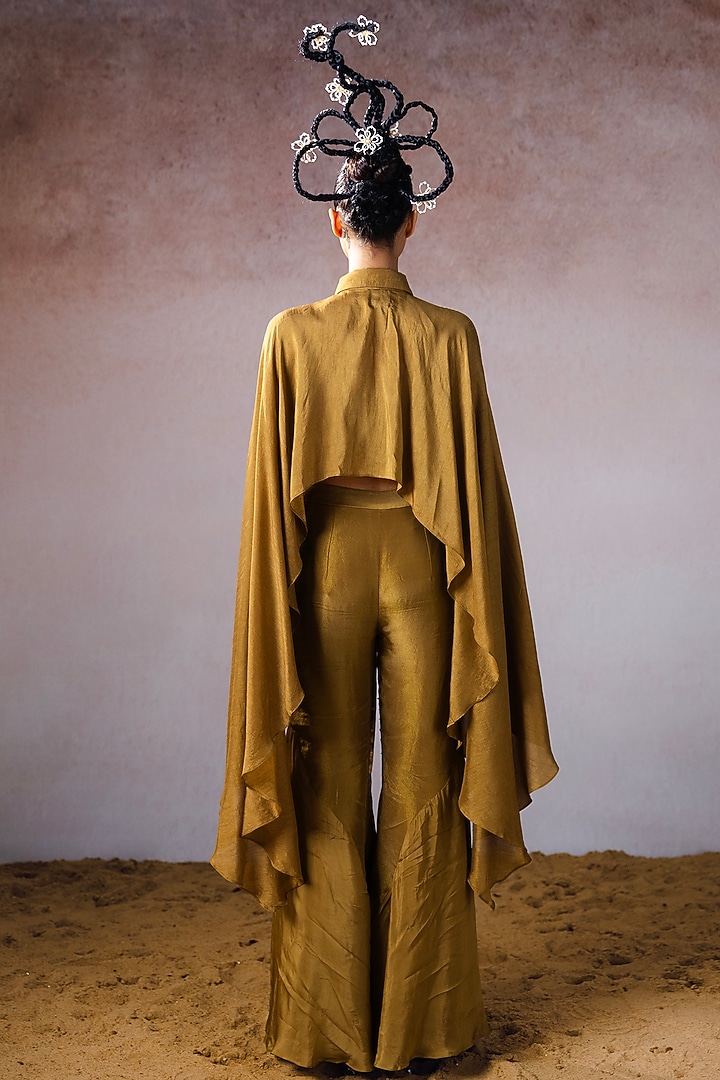 Dark Gold Dola & Tissue Hand Embroidered Cape Set by URMIL at Pernia's Pop Up Shop