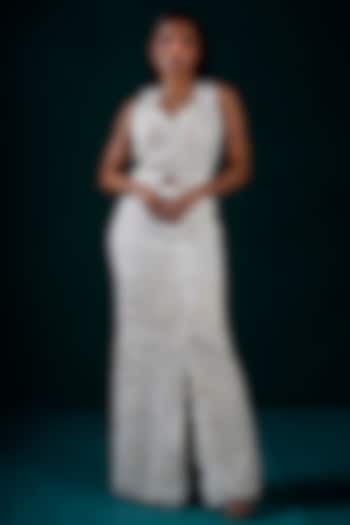 Ivory Muslin Hand Embroidered Skirt Set by URMIL at Pernia's Pop Up Shop