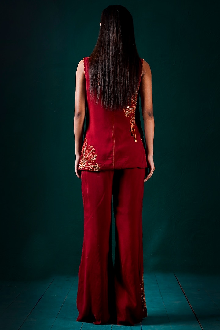 Red Muslin Hand Embroidered Jacket Set by URMIL at Pernia's Pop Up Shop