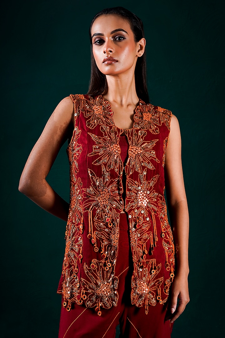 Red Muslin Hand Embroidered Jacket Set by URMIL at Pernia's Pop Up Shop