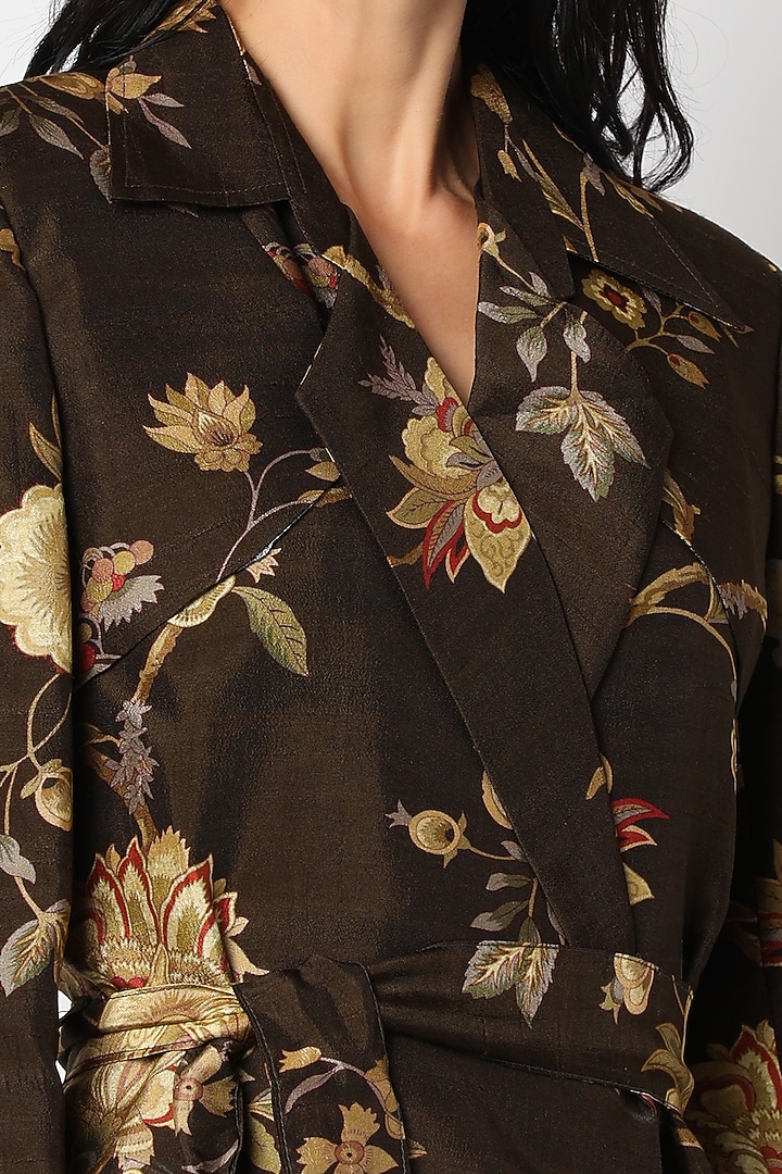 Olive Green Trench Jacket by Urban Pataka at Pernia's Pop Up Shop