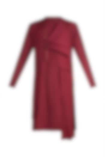 Maroon Flat Neck Kurta by Unit by Rajat Suri at Pernia's Pop Up Shop