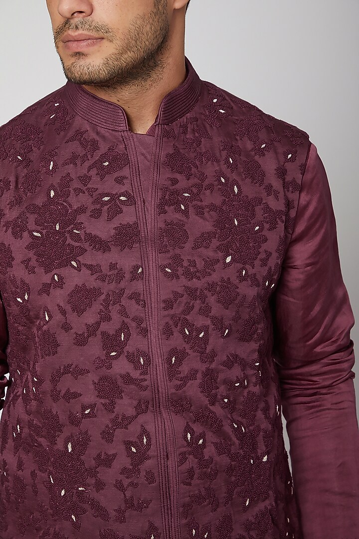 Wine Embellished Kurta Set by Unit by Rajat Suri at Pernia's Pop Up Shop