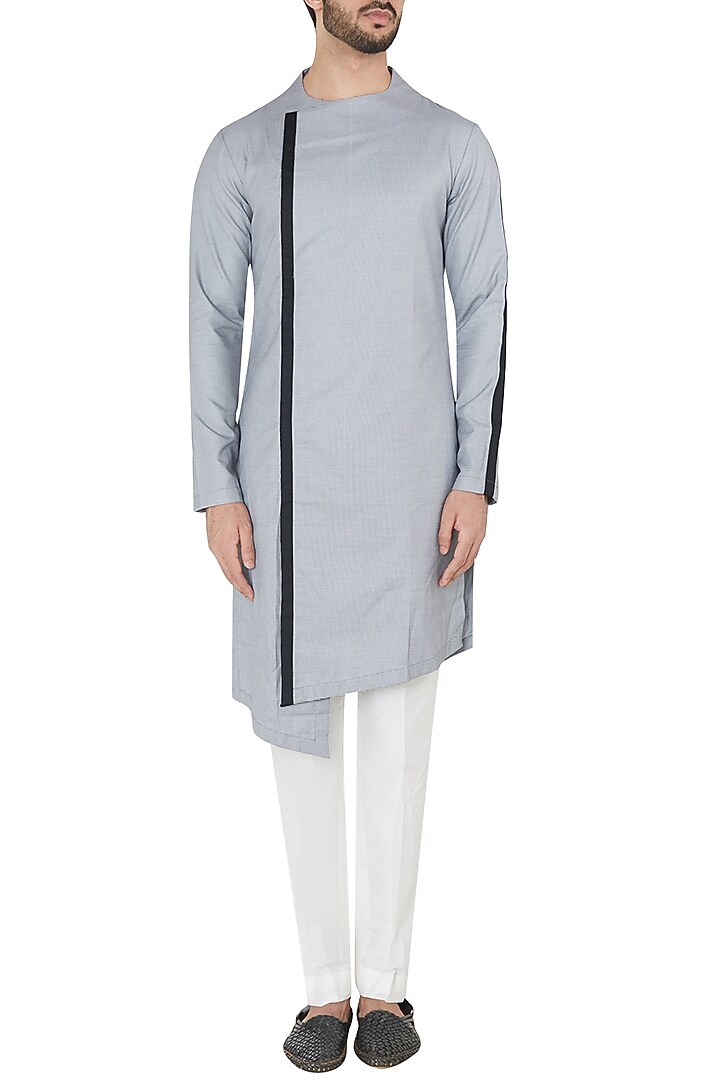 Black and white textured asymmetrical kurta available only at Pernia's Pop Up Shop.