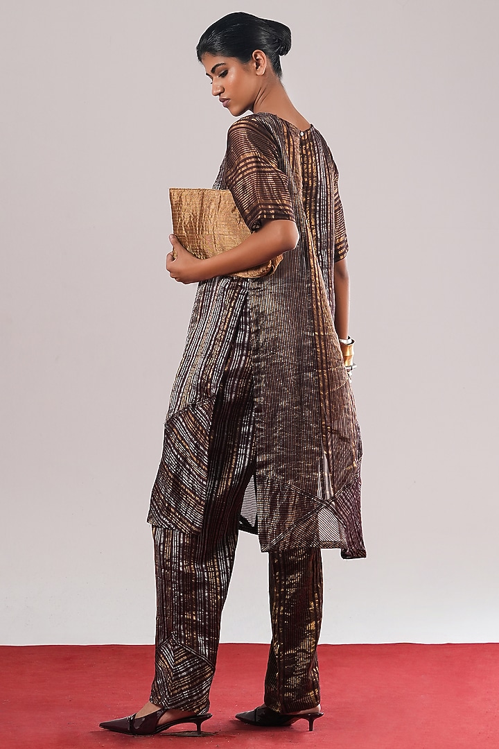 Jamuni Purple Zari Tissue Silk Kurta by Urvashi Kaur at Pernia's Pop Up Shop