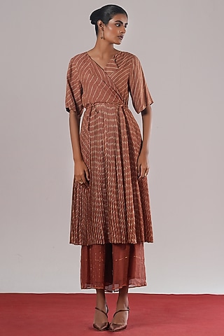 Rust Handwoven Kota Doria Tunic by Urvashi Kaur