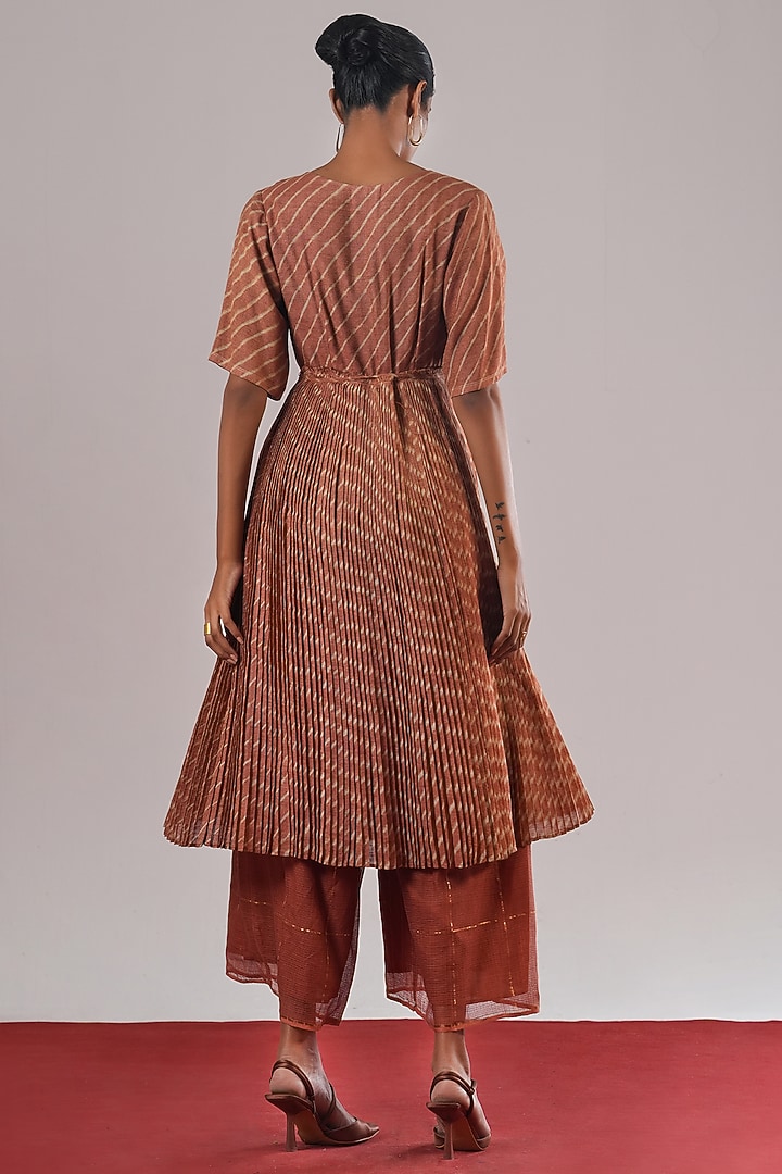 Rust Handwoven Kota Doria Tunic by Urvashi Kaur at Pernia's Pop Up Shop