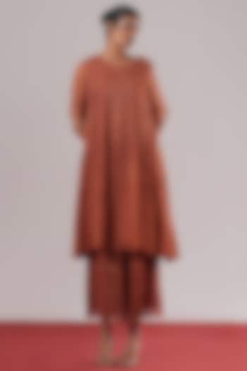 Rust Handwoven Kota Doria Heiko Pants by Urvashi Kaur at Pernia's Pop Up Shop