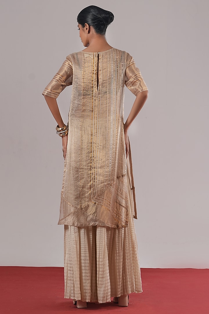 Silver & Grey Zari Tissue Silk Kurta by Urvashi Kaur at Pernia's Pop Up Shop