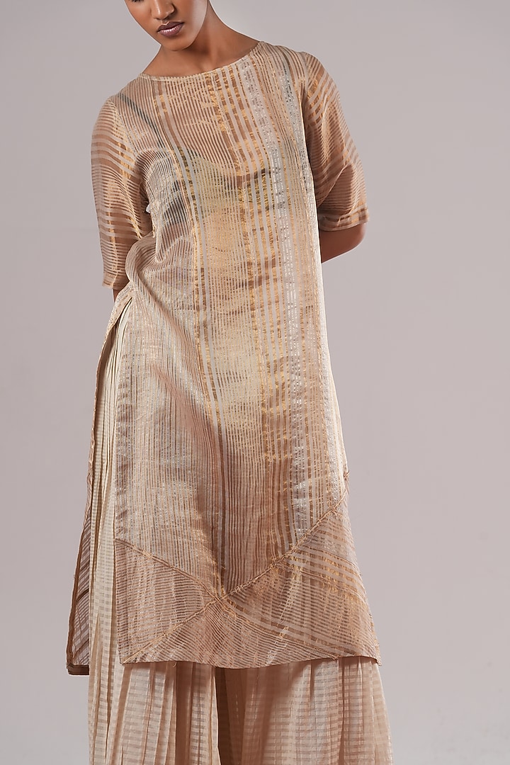 Silver & Grey Zari Tissue Silk Kurta by Urvashi Kaur at Pernia's Pop Up Shop