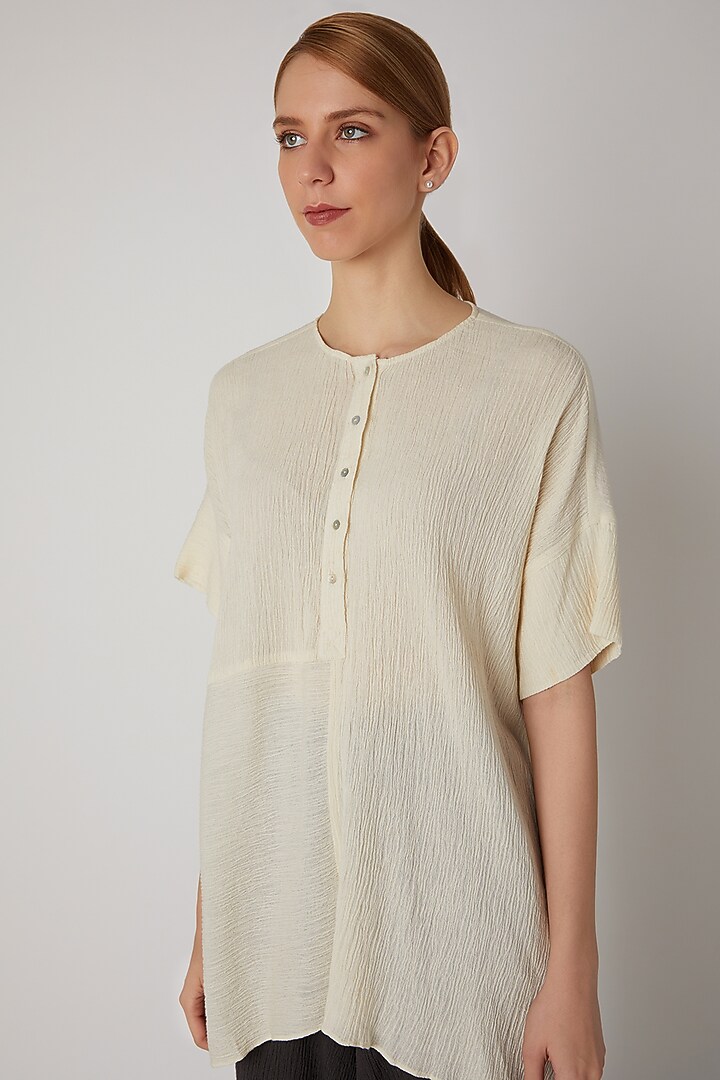 White Viscose Cotton Long Top by Urvashi Kaur at Pernia's Pop Up Shop
