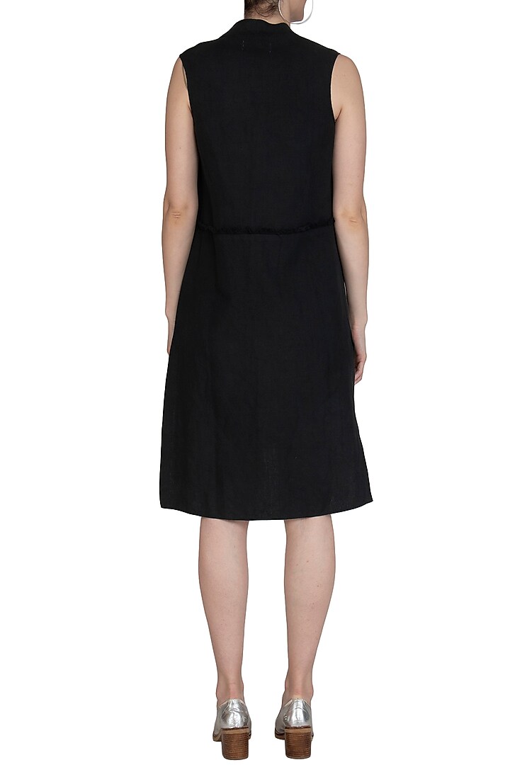 Black Long Sleeveless Jacket by Kapda By Urvashi Kaur at Pernia's Pop Up Shop