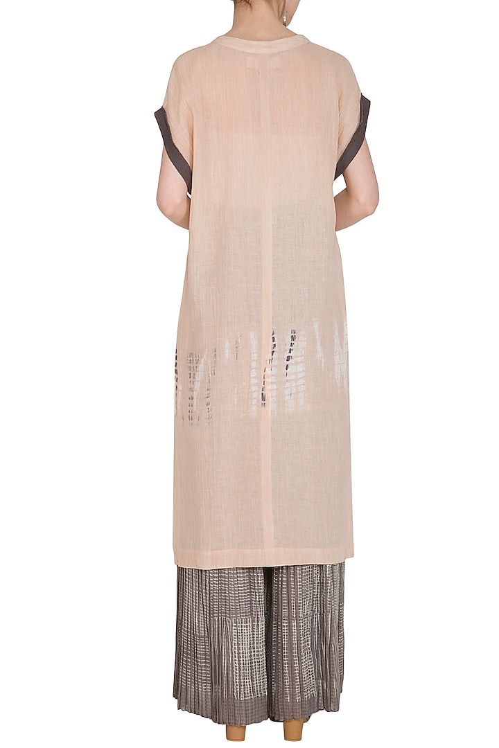 Salmon Pink Tie-Dye Printed Long Tunic by Urvashi Kaur at Pernia's Pop Up Shop
