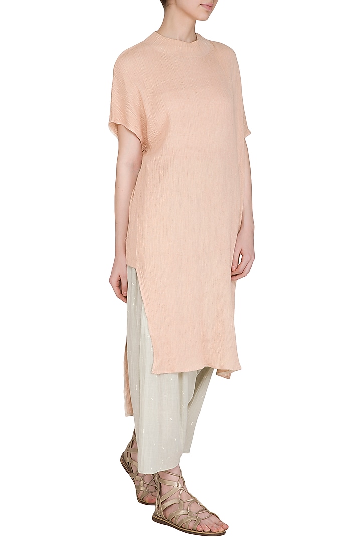Salmon Pink Viscose Cotton Tunic by Urvashi Kaur at Pernia's Pop Up Shop