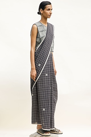 Charcoal Grey Hand Spun Cotton Checkered Saree by Urvashi Kaur