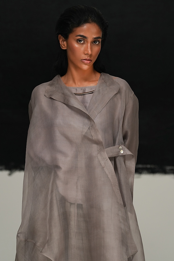 Steel Grey Handwoven Organza Overlay by Urvashi Kaur at Pernia's Pop Up Shop