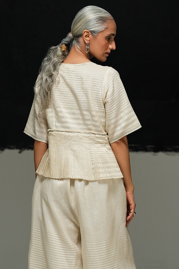 Ecru Handwoven Maheshwari Silk Pants by Urvashi Kaur at Pernia's Pop Up Shop