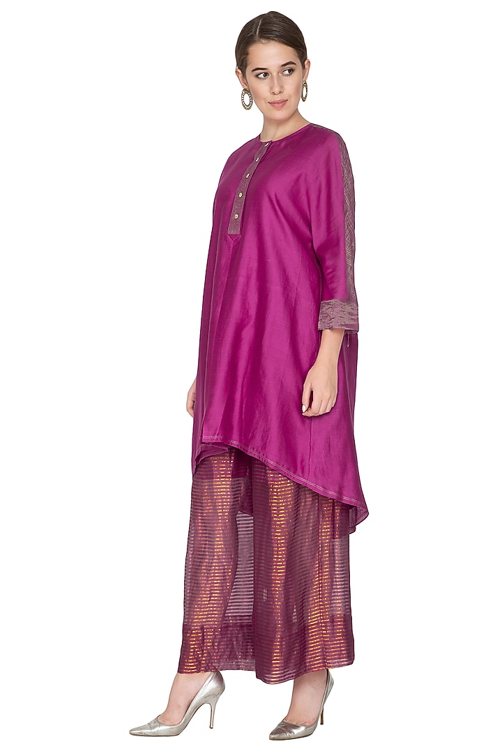 Fuchsia Embellished Oversized Tunic by Urvashi Kaur at Pernia's Pop Up Shop