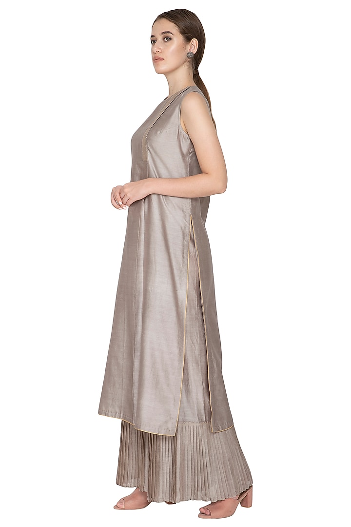 Grey Sleeveless Woven Tunic by Urvashi Kaur at Pernia's Pop Up Shop