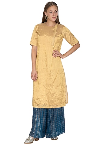 Golden Woven Round Neck Tunic by Urvashi Kaur