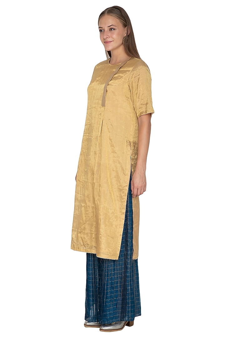 Golden Woven Round Neck Tunic by Urvashi Kaur at Pernia's Pop Up Shop