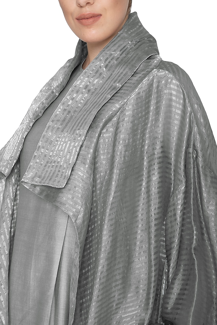 Silver Zari Embellished Shrug Jacket by Urvashi Kaur at Pernia's Pop Up Shop