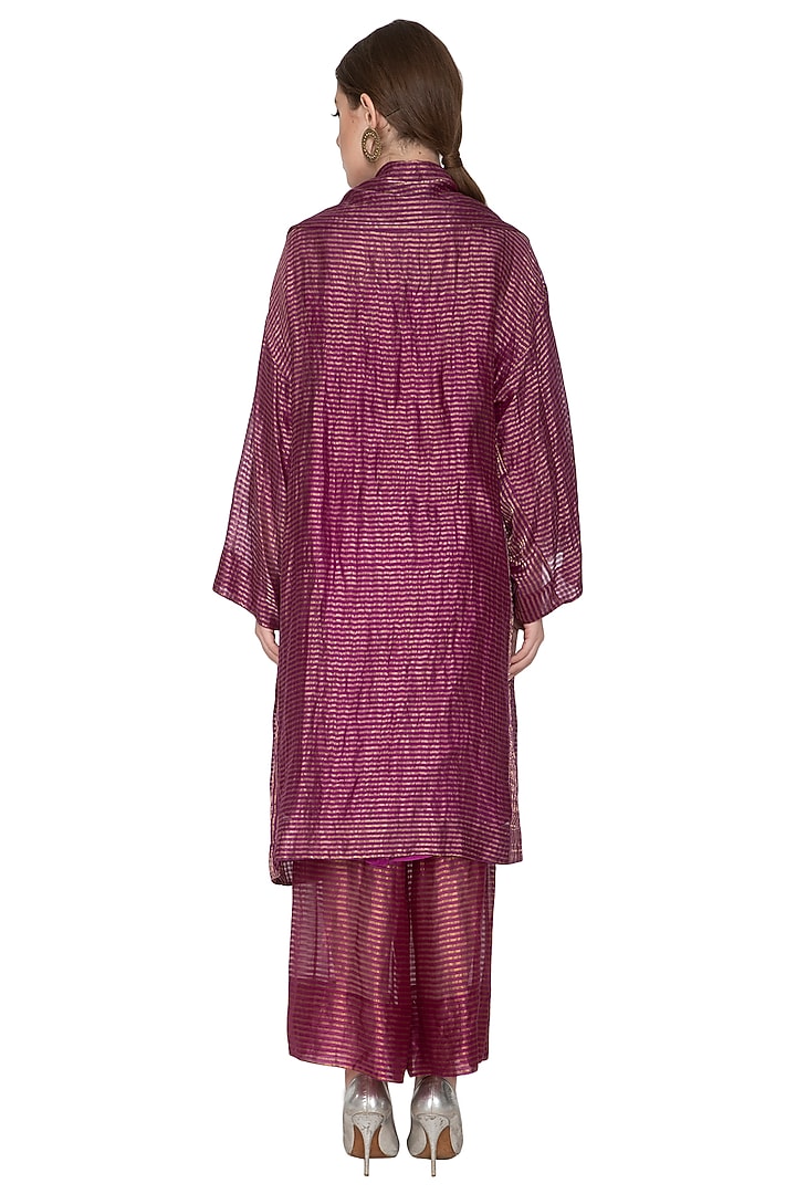 Fuchsia Zari Embellished Shrug Jacket by Urvashi Kaur at Pernia's Pop Up Shop