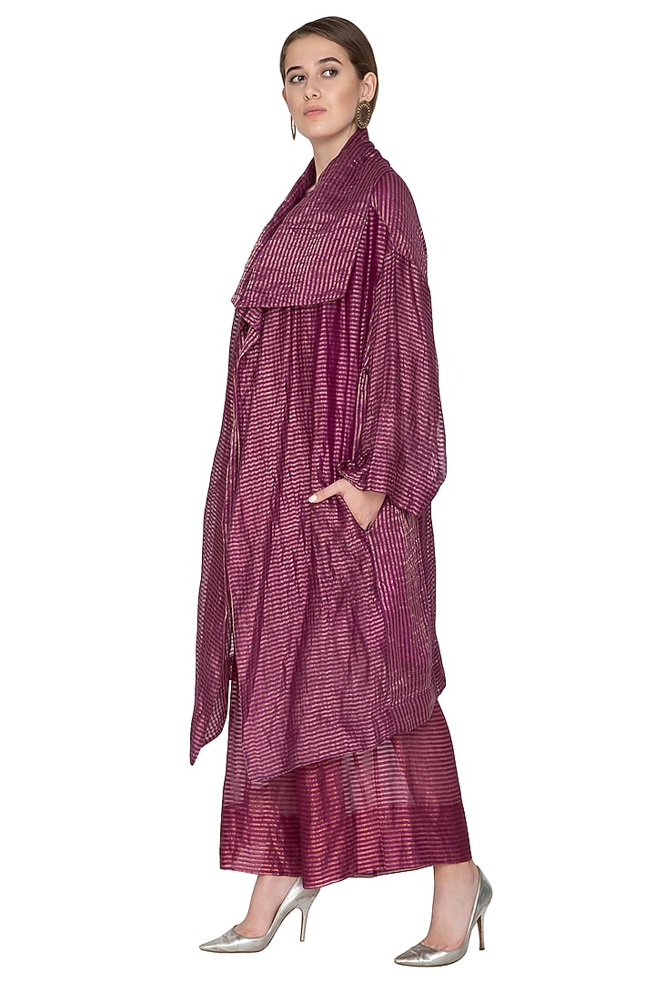 Fuchsia Zari Embellished Shrug Jacket by Urvashi Kaur at Pernia's Pop Up Shop