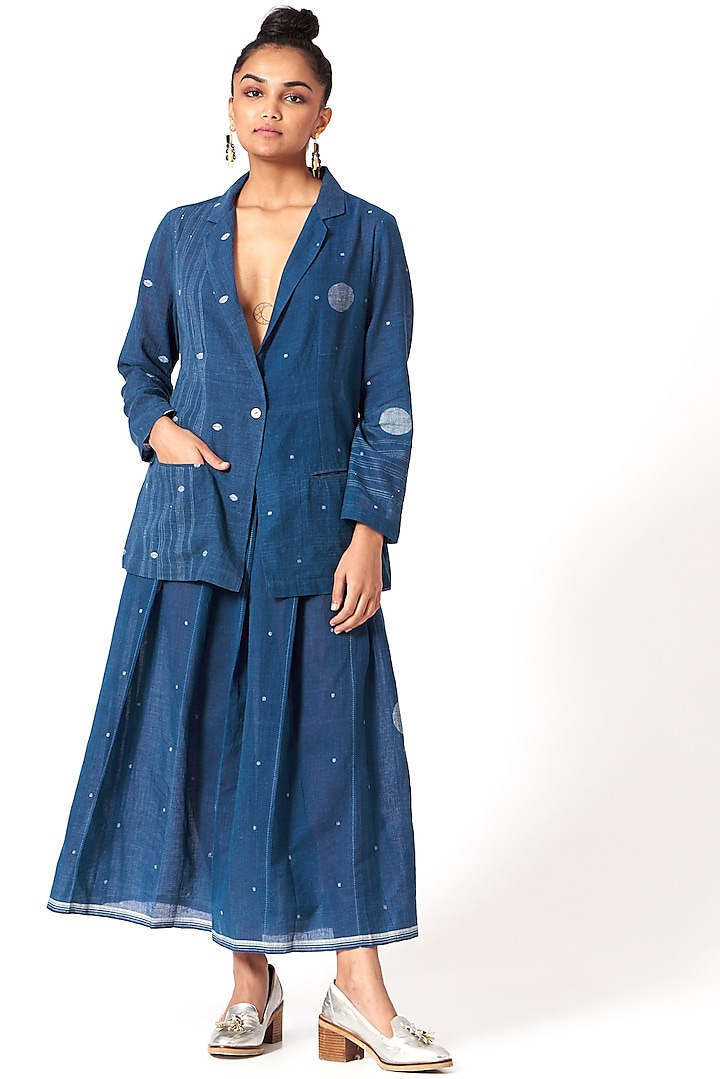 Indigo Handwoven Cotton Jamdani Blazer by Urvashi Kaur at Pernia's Pop Up Shop