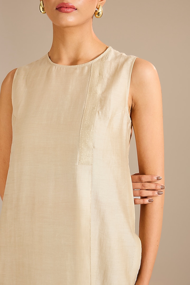Silver-Grey Chanderi Silk Tunic by Urvashi Kaur at Pernia's Pop Up Shop