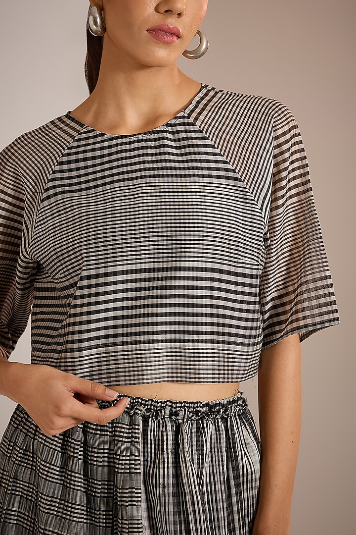 Black Handwoven Maheshwari Silk Crop Top by Urvashi Kaur at Pernia's Pop Up Shop