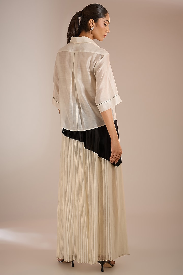 Ecru White Handloom Chanderi Silk Boxy Crop Shirt by Urvashi Kaur at Pernia's Pop Up Shop