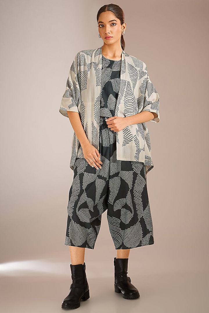 Ecru White Cotton Shibori Printed Overlay Jacket by Urvashi Kaur at Pernia's Pop Up Shop