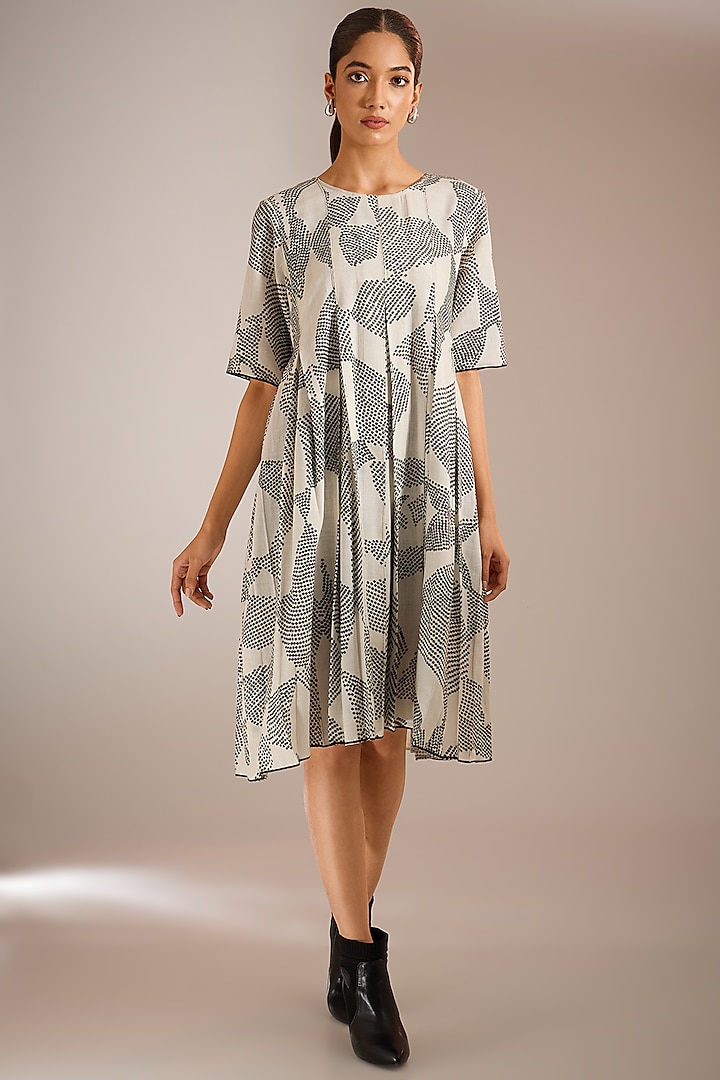 Ecru White Handloom Cotton Khadi Shibori Printed Pleated Dress by Urvashi Kaur at Pernia's Pop Up Shop