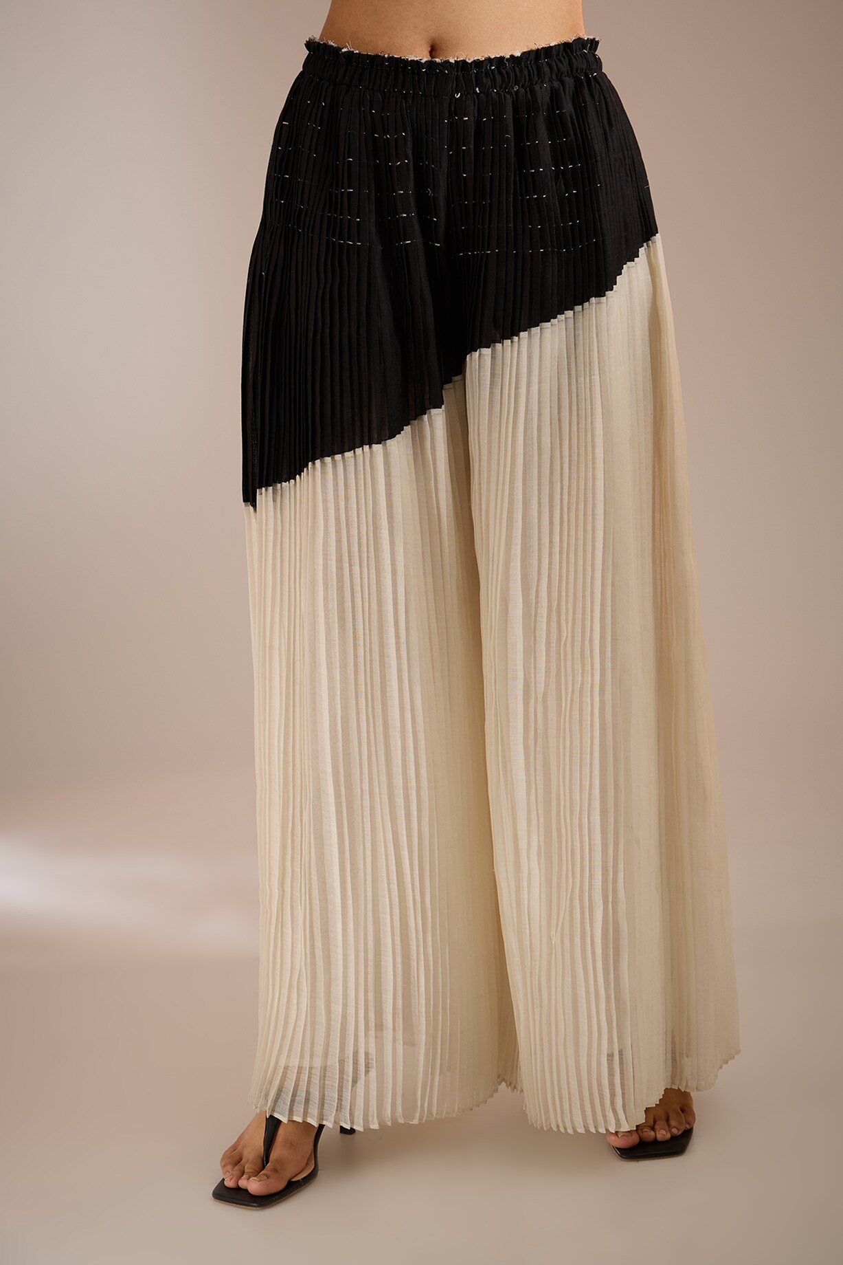 0401~Silk Pleated Pants