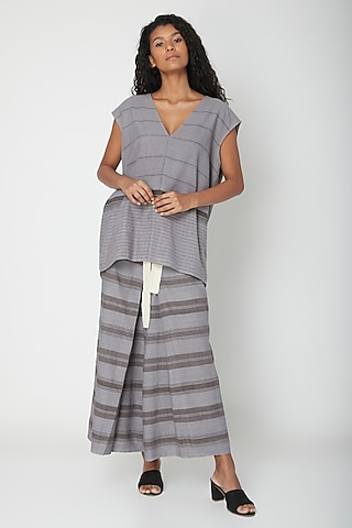 Grey Printed Cotton Pants by Urvashi Kaur