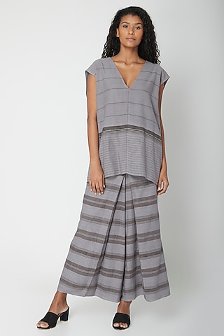 Grey Organic Cotton Top by Urvashi Kaur