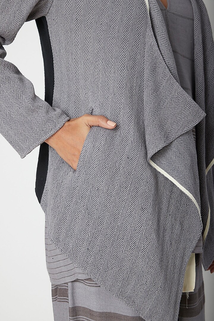 Grey Handwoven Cotton Jacket by Urvashi Kaur at Pernia's Pop Up Shop