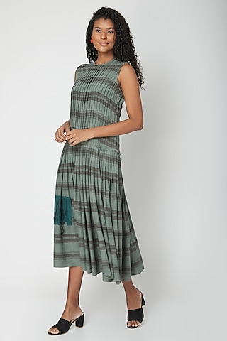 Teal Printed & Pleated Dress by Urvashi Kaur