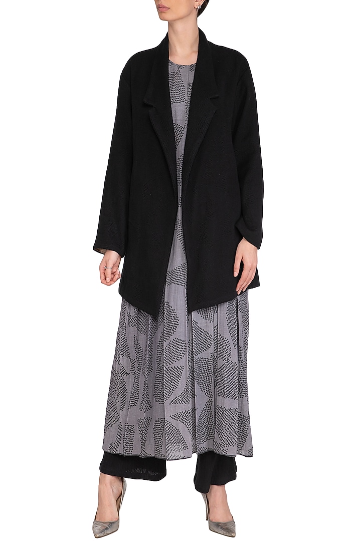 Black Textured Oversized Jacket by Urvashi Kaur at Pernia's Pop Up Shop