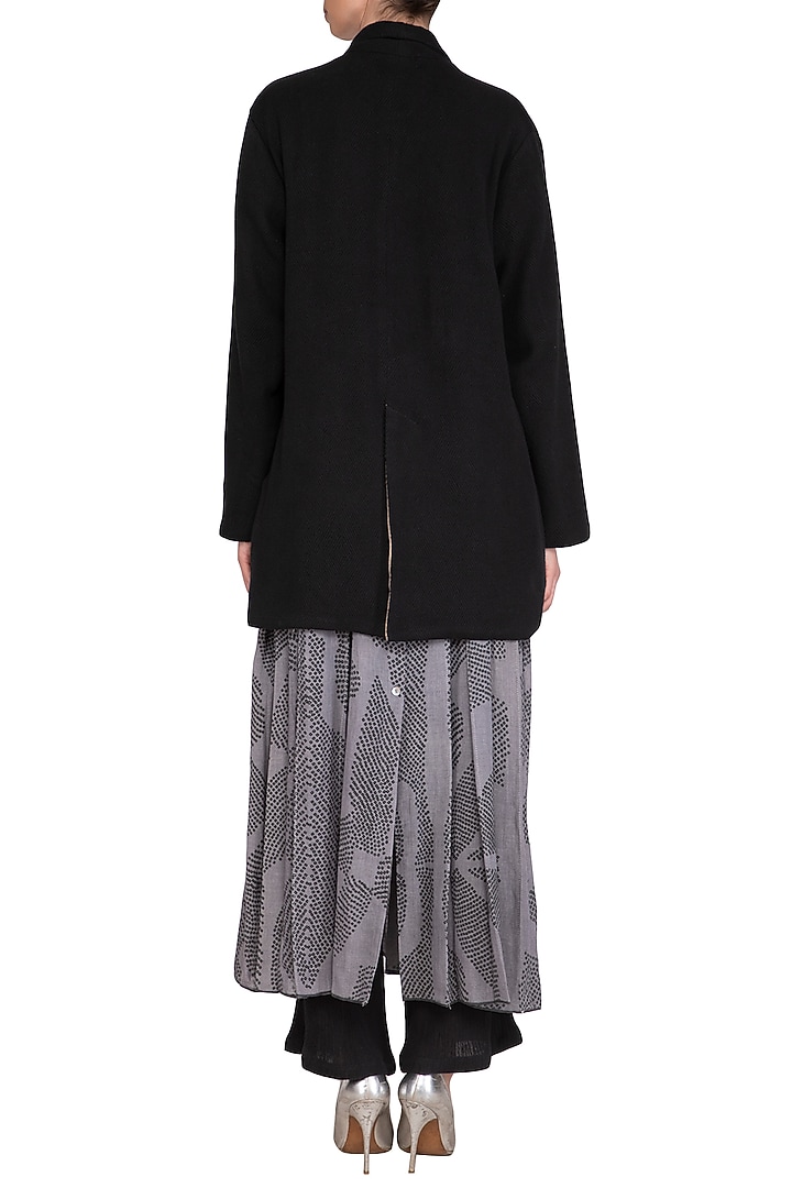 Black Textured Oversized Jacket by Urvashi Kaur at Pernia's Pop Up Shop