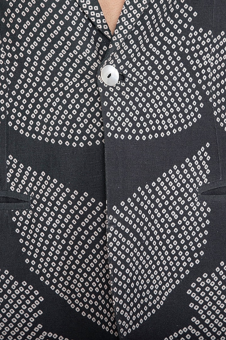 Black Shibori Bandhani Printed Light Jacket by Urvashi Kaur at Pernia's Pop Up Shop