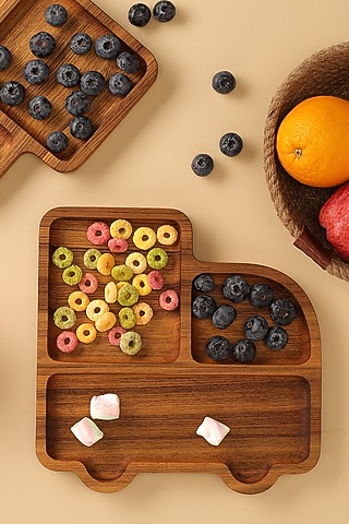 Brown Premium Teak Wood Chicago Truck Platter by Utopia Choice