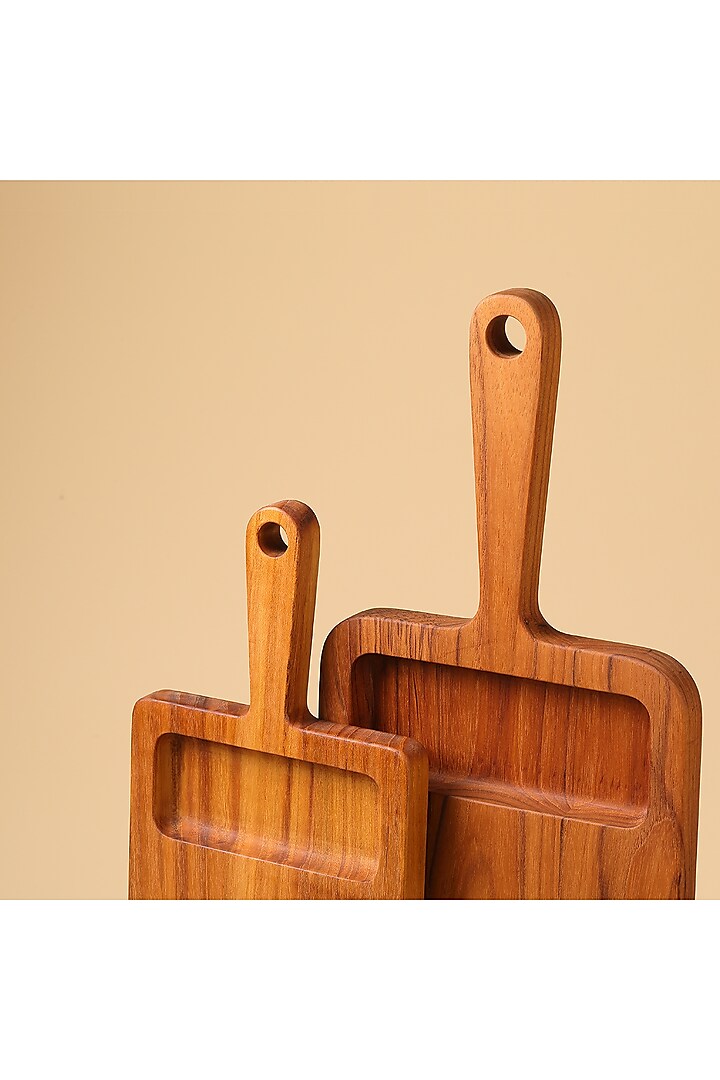 Natural Brown Wooden Chopping Board (Set of 2) Design by Araana Home at  Pernia's Pop Up Shop 2023