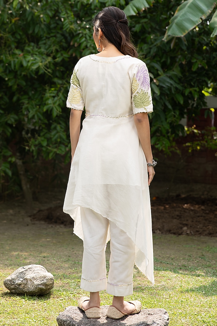 Ivory Handwoven Chanderi Asymmetrical Tunic Set by VAANI BESWAL at Pernia's Pop Up Shop