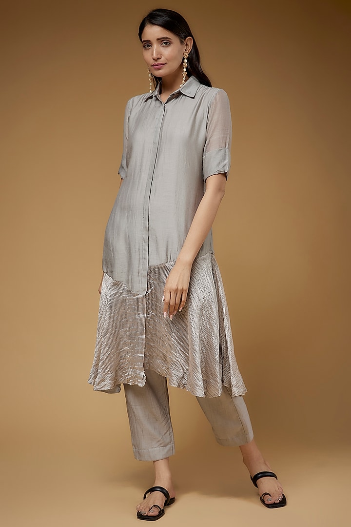 Grey Malai Chanderi Shirt Kurta Set by VAANI BESWAL