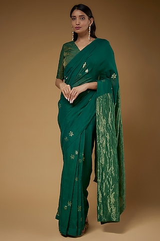 Green Jamdani Saree Set by VAANI BESWAL