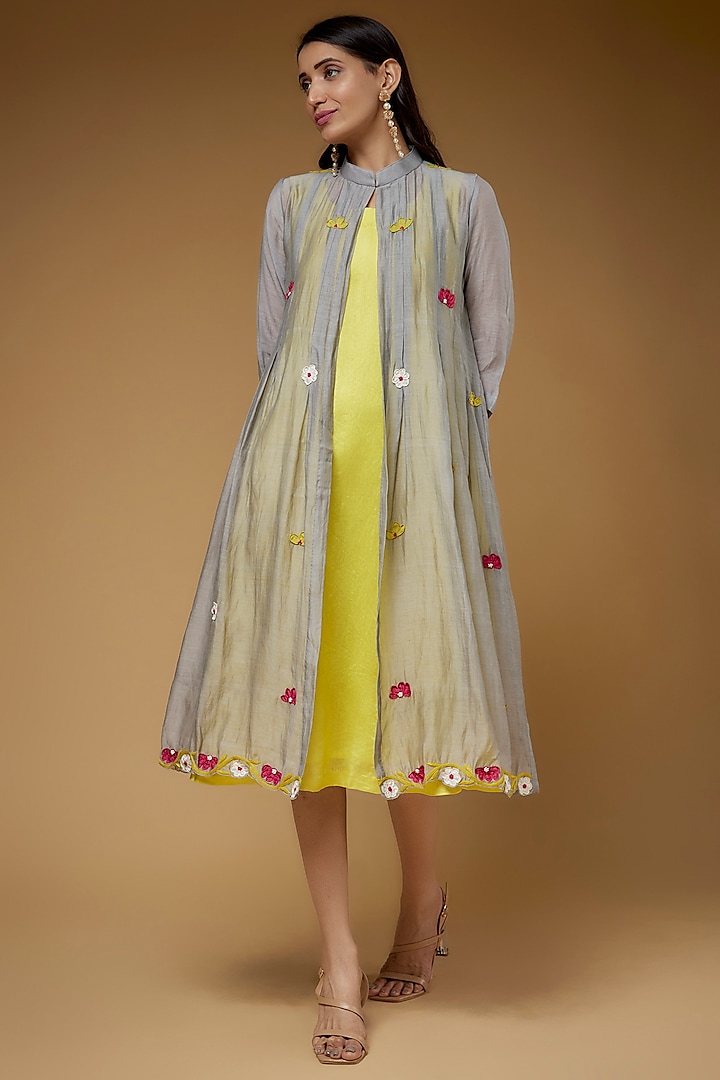 Grey & Yellow  Malai Chanderi Applique Embroidered Pleated Jacket Dress by VAANI BESWAL