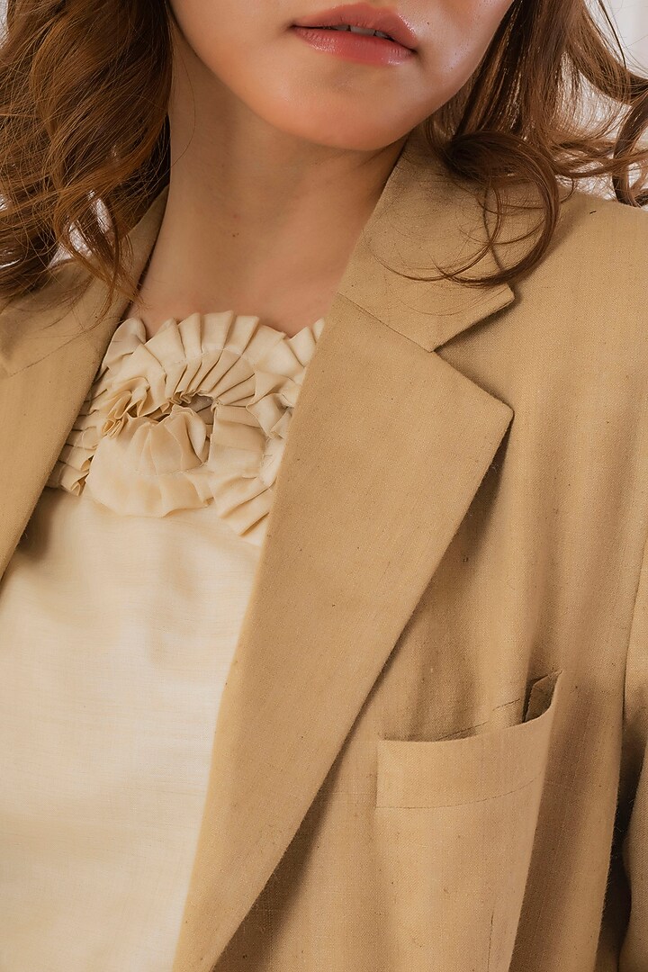 Beige Embroidered Coat by VAANI BESWAL at Pernia's Pop Up Shop